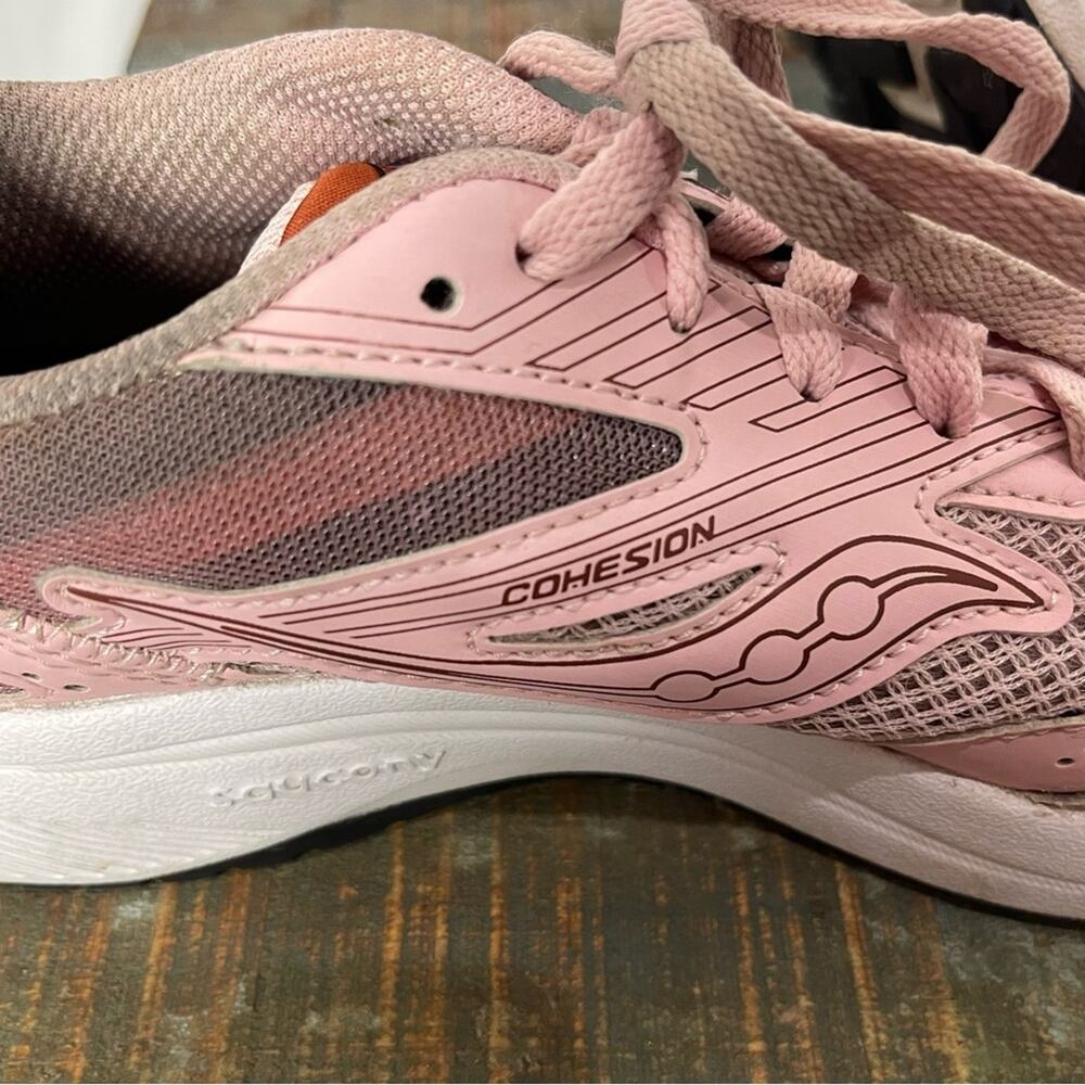 Saucony Women’s Cohesion 15 Running Shoe Pink Size 7 - Picture 9 of 12